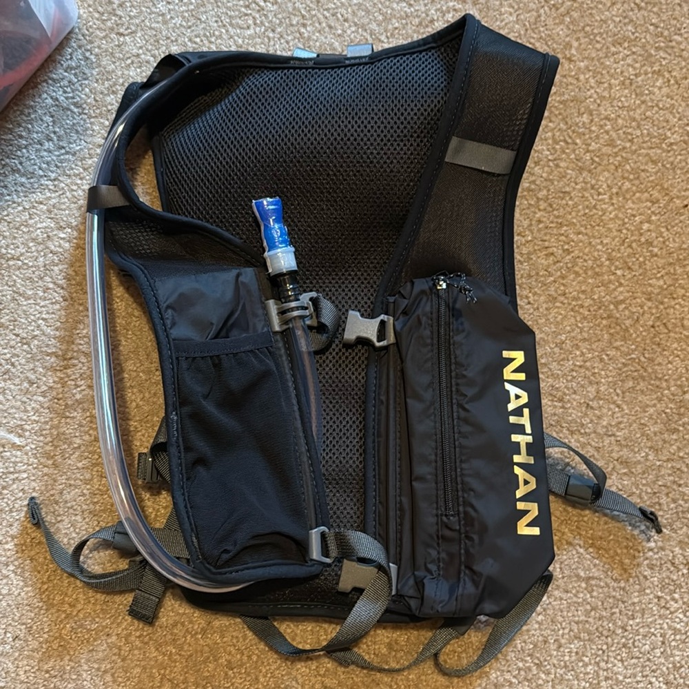 NWT Nathan Quickstart 4l - with Bladder unisex